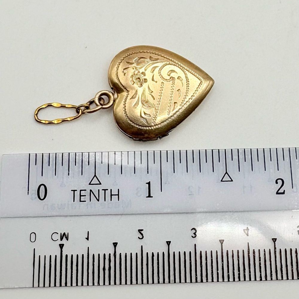 Vintage Etched Gold Filled Over Sterling Heart Locket - Picture 9 of 9
